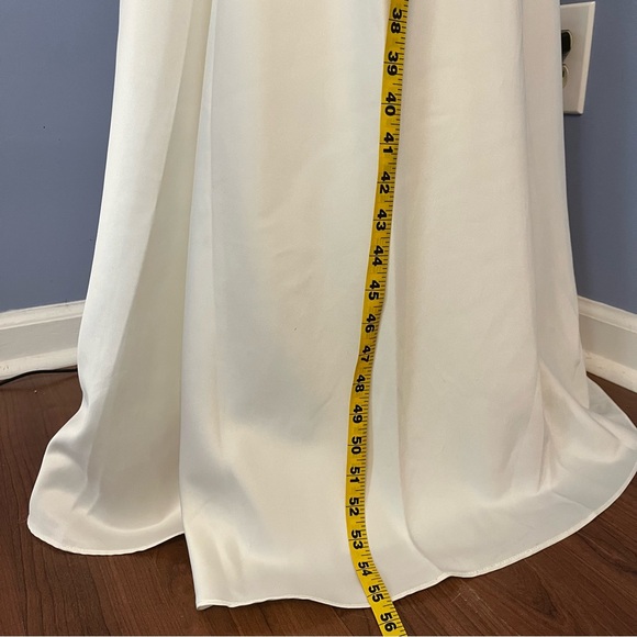 COLORS DRESS Ivory Long PLeated A Line Strapless Wedding Gown NWT Womens XS - Picture 8 of 15
